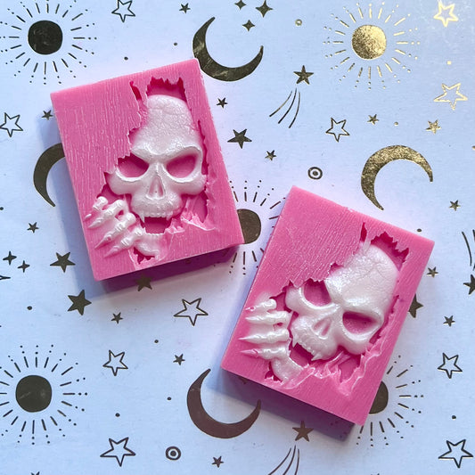 Raspberry Candy Floss Skull Breakthrough Wax Melt