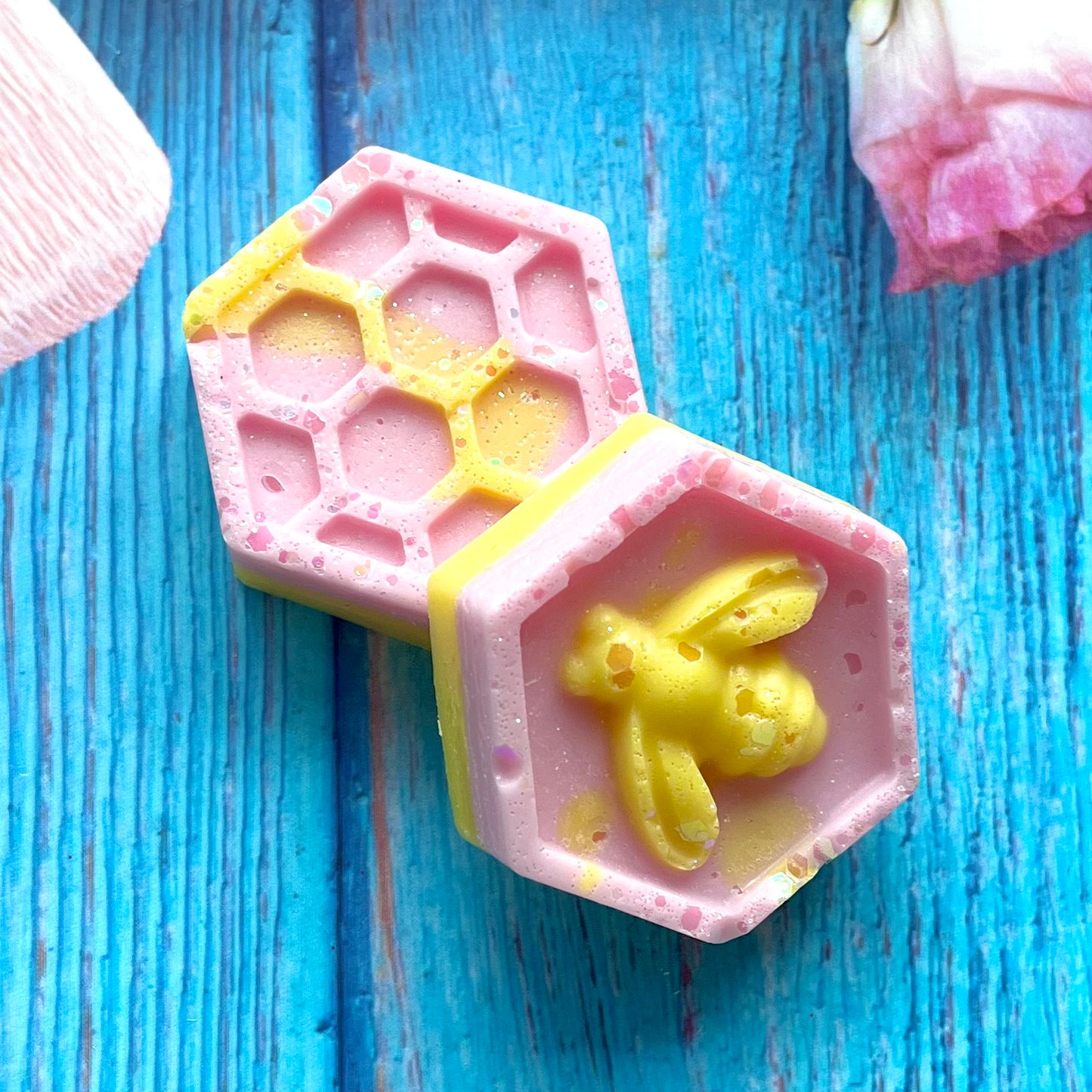 Rhubarb & Custard ~ 2 Pack Honeycomb Wax Melts
